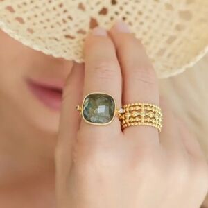 Ms. Reliability Square Stone Ring - Olive